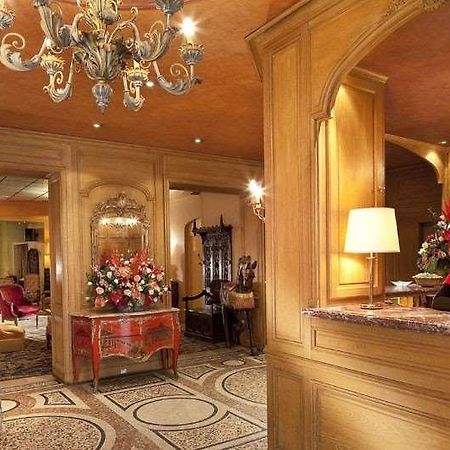 Cecilia Arc De Triomphe Hotel Париж Интериор снимка