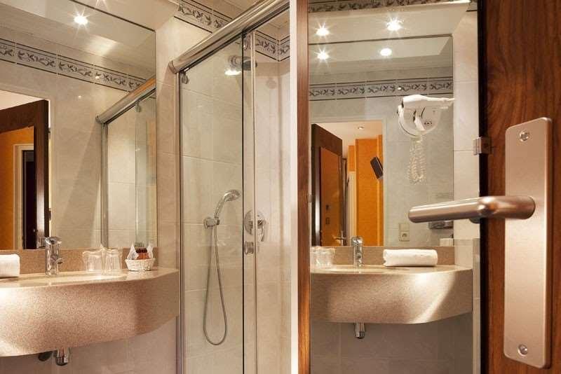 Cecilia Arc De Triomphe Hotel Париж Стая снимка