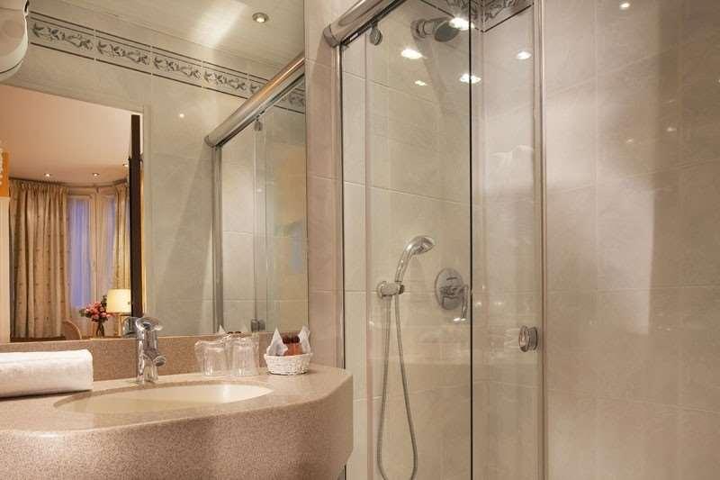 Cecilia Arc De Triomphe Hotel Париж Стая снимка