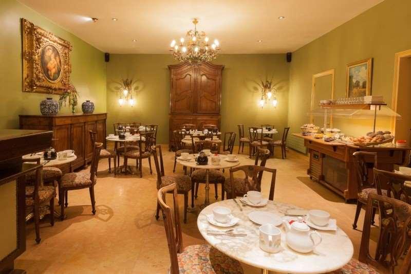 Cecilia Arc De Triomphe Hotel Париж Ресторант снимка
